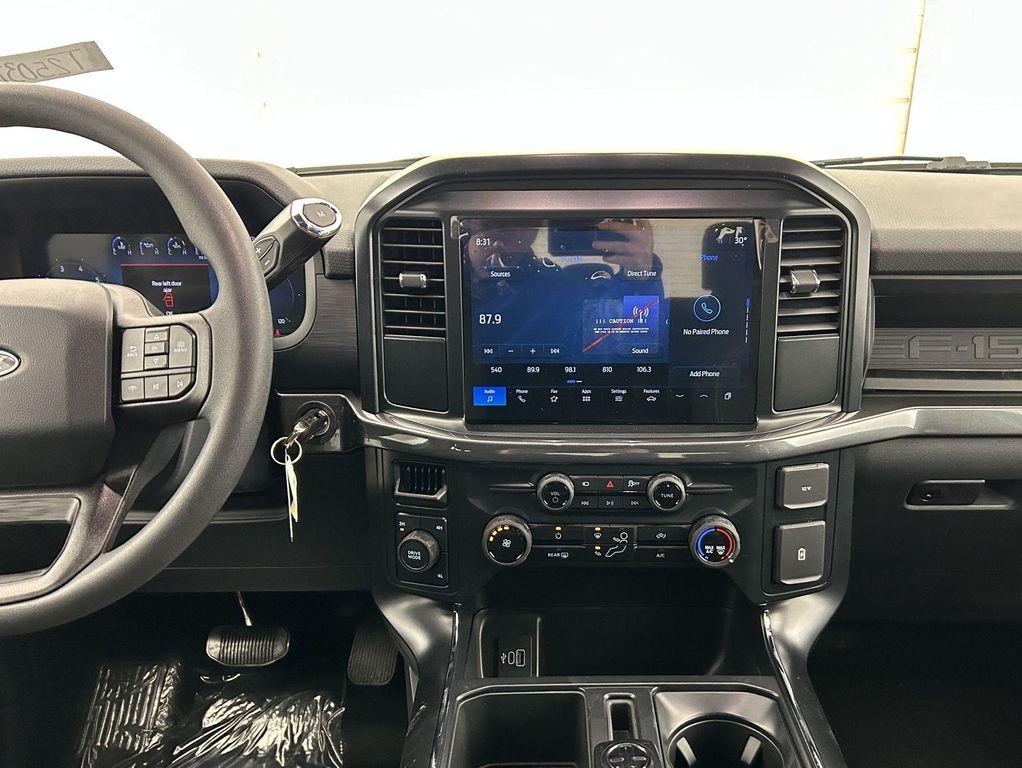 new 2025 Ford F-150 car
