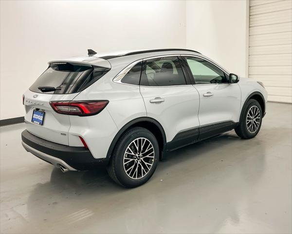 new 2025 Ford Escape PHEV car