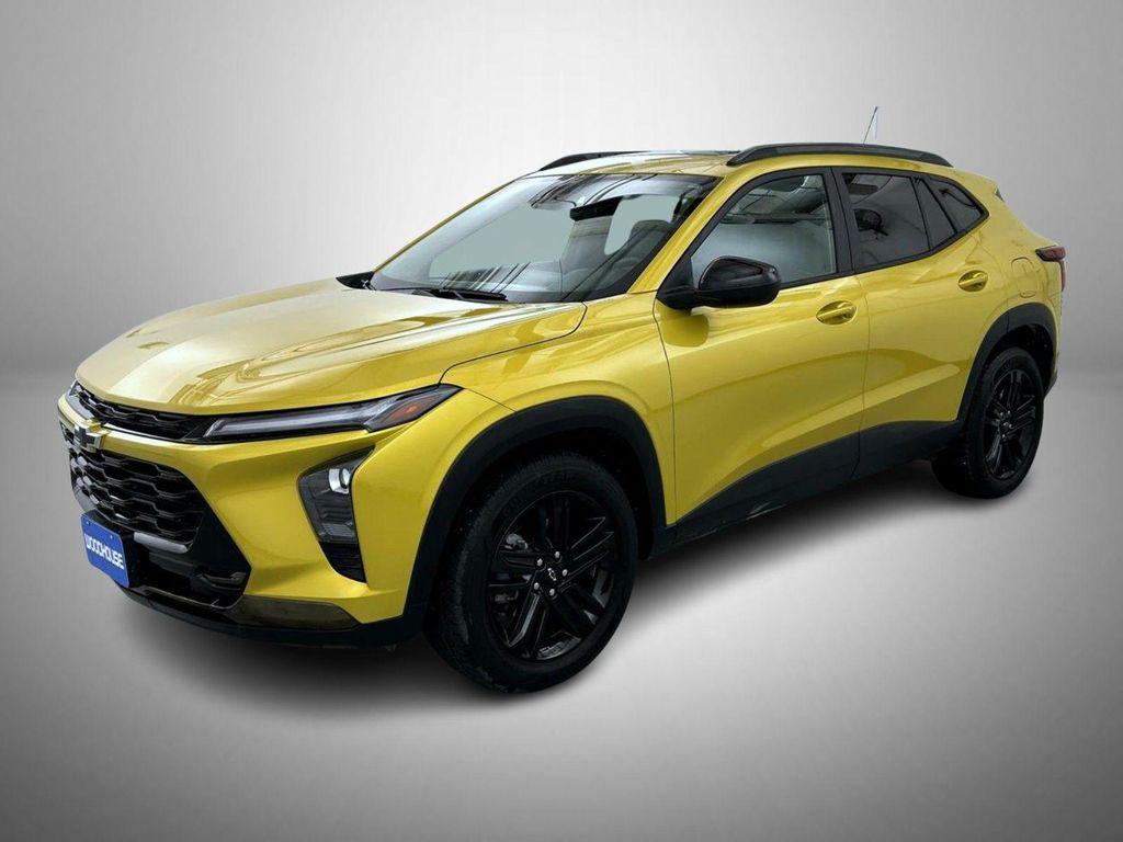 used 2024 Chevrolet Trax car, priced at $23,171