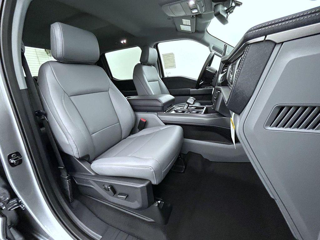 new 2025 Ford F-150 Lightning car