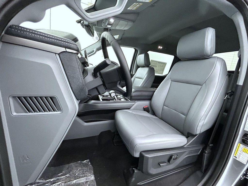 new 2025 Ford F-150 Lightning car