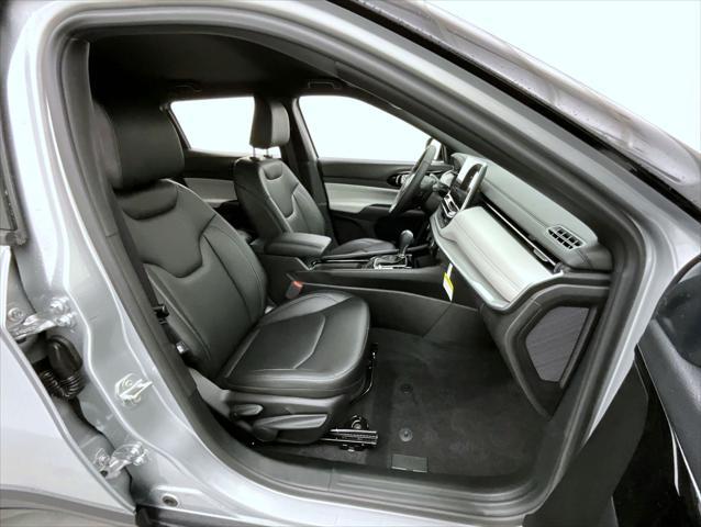 new 2025 Jeep Compass car, priced at $31,423