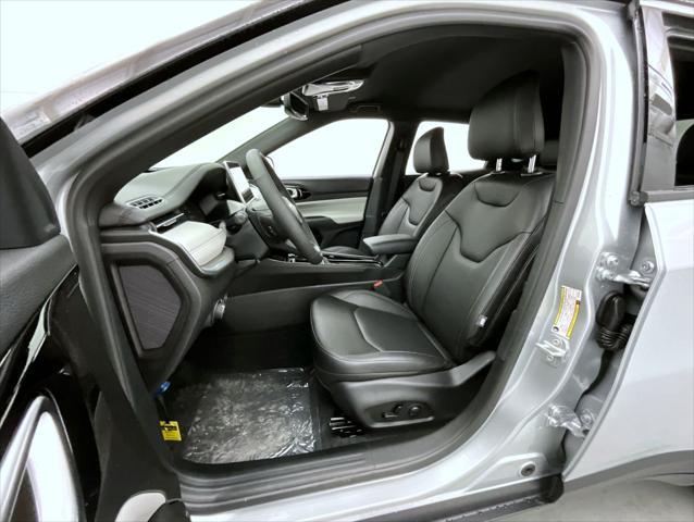 new 2025 Jeep Compass car, priced at $31,423