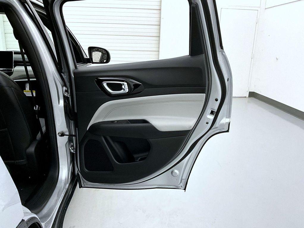 new 2025 Jeep Compass car, priced at $28,423