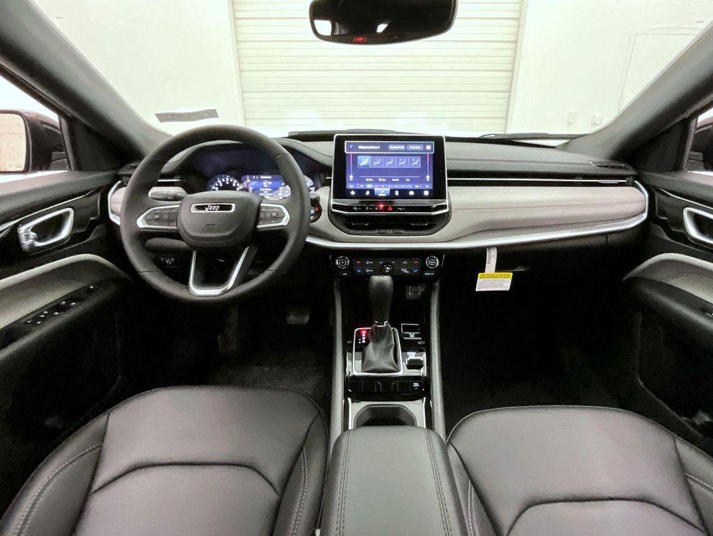 new 2025 Jeep Compass car, priced at $28,423