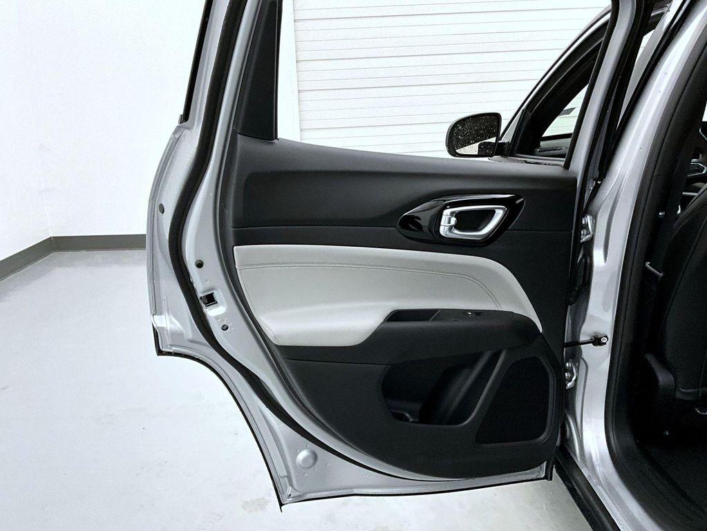new 2025 Jeep Compass car, priced at $28,423