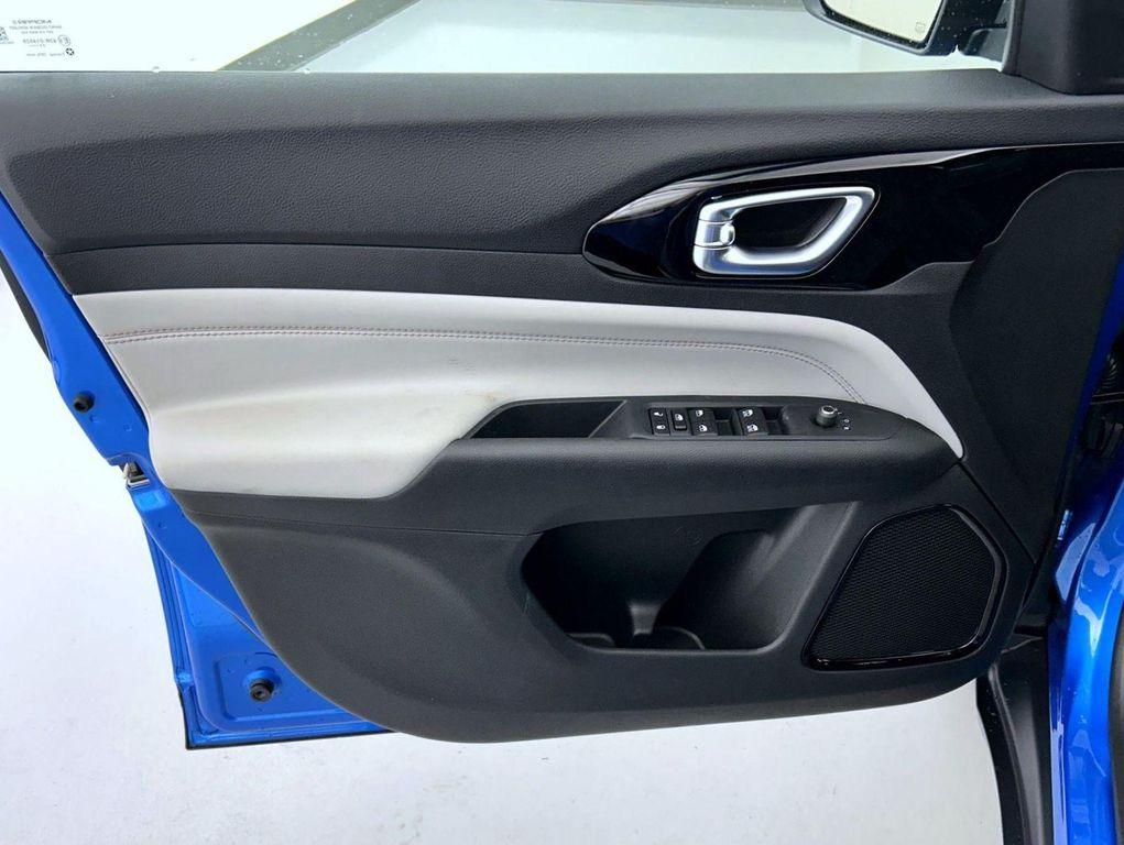 new 2026 Jeep Compass car, priced at $33,425