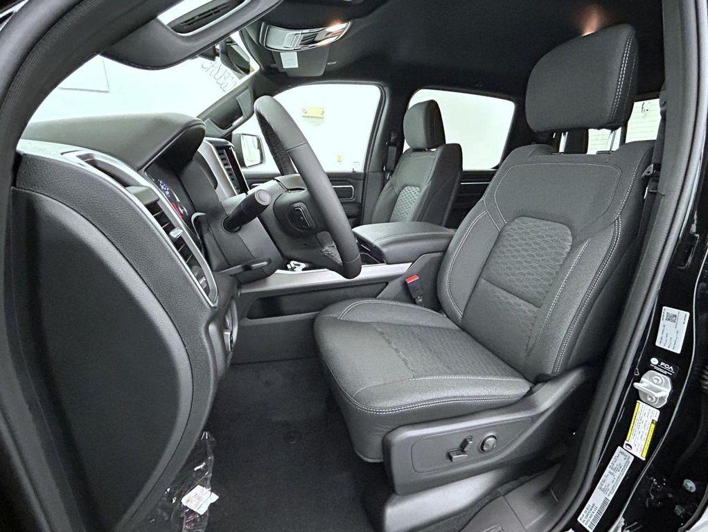new 2025 Ram 1500 car, priced at $43,328