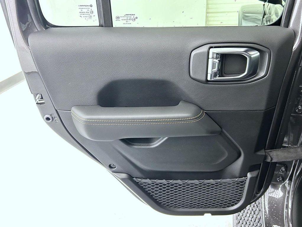 new 2025 Jeep Wrangler car, priced at $54,844