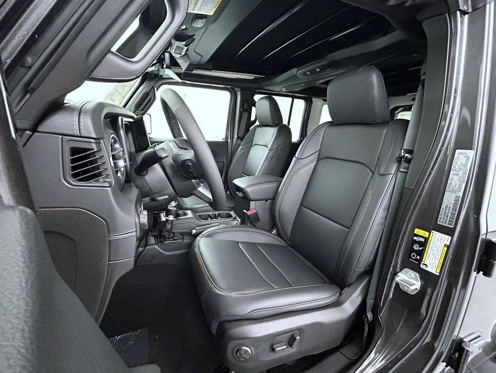 new 2025 Jeep Wrangler car, priced at $54,844