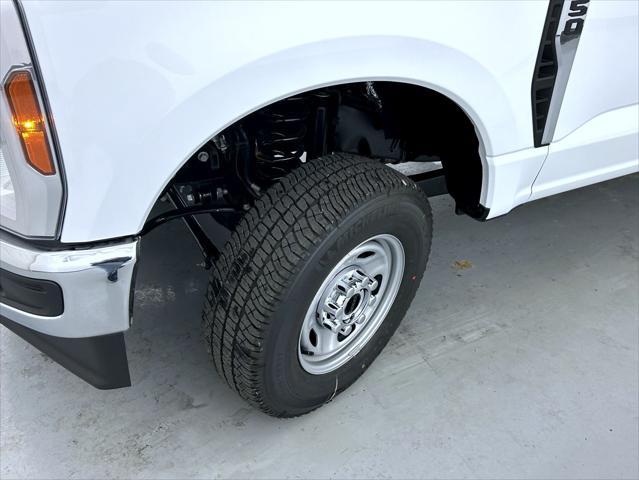 new 2025 Ford F-350 car