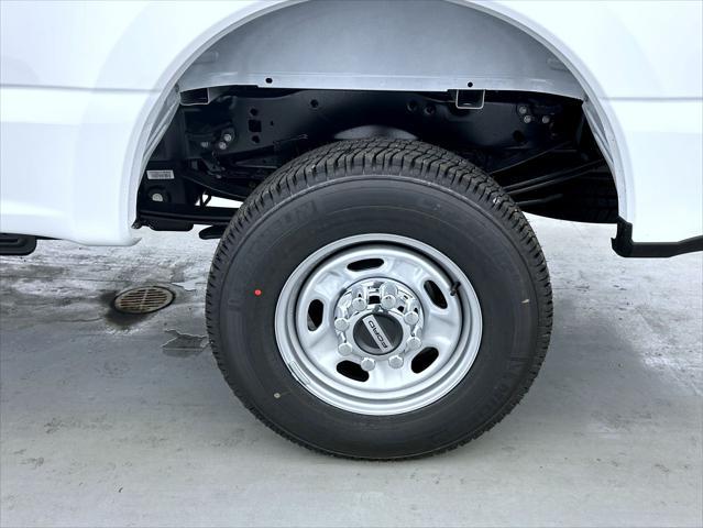 new 2025 Ford F-350 car