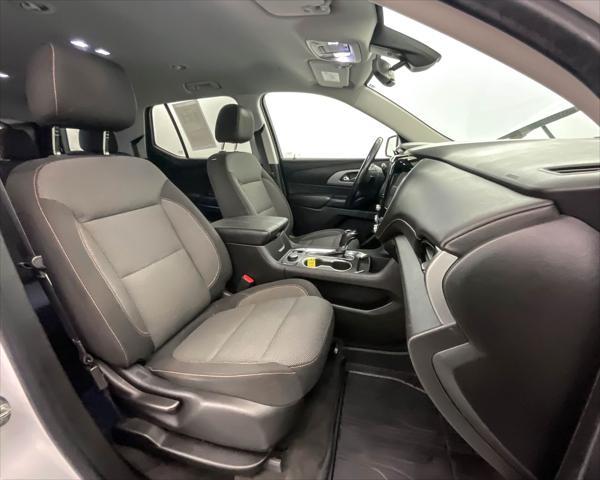 used 2020 Chevrolet Traverse car, priced at $22,306