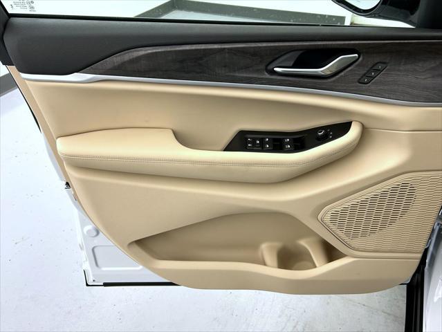 new 2025 Jeep Grand Cherokee L car, priced at $44,056