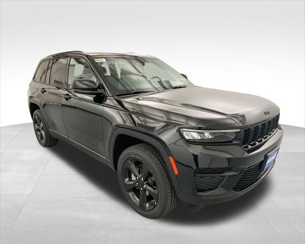 new 2025 Jeep Grand Cherokee car, priced at $42,270