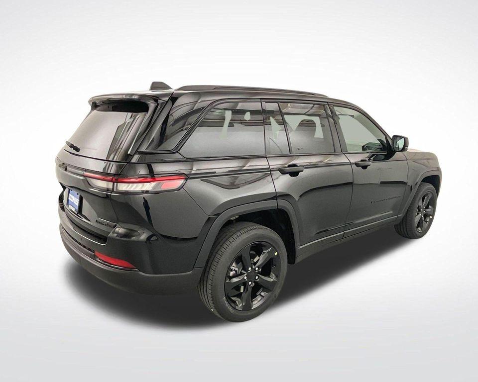 new 2025 Jeep Grand Cherokee car, priced at $42,454