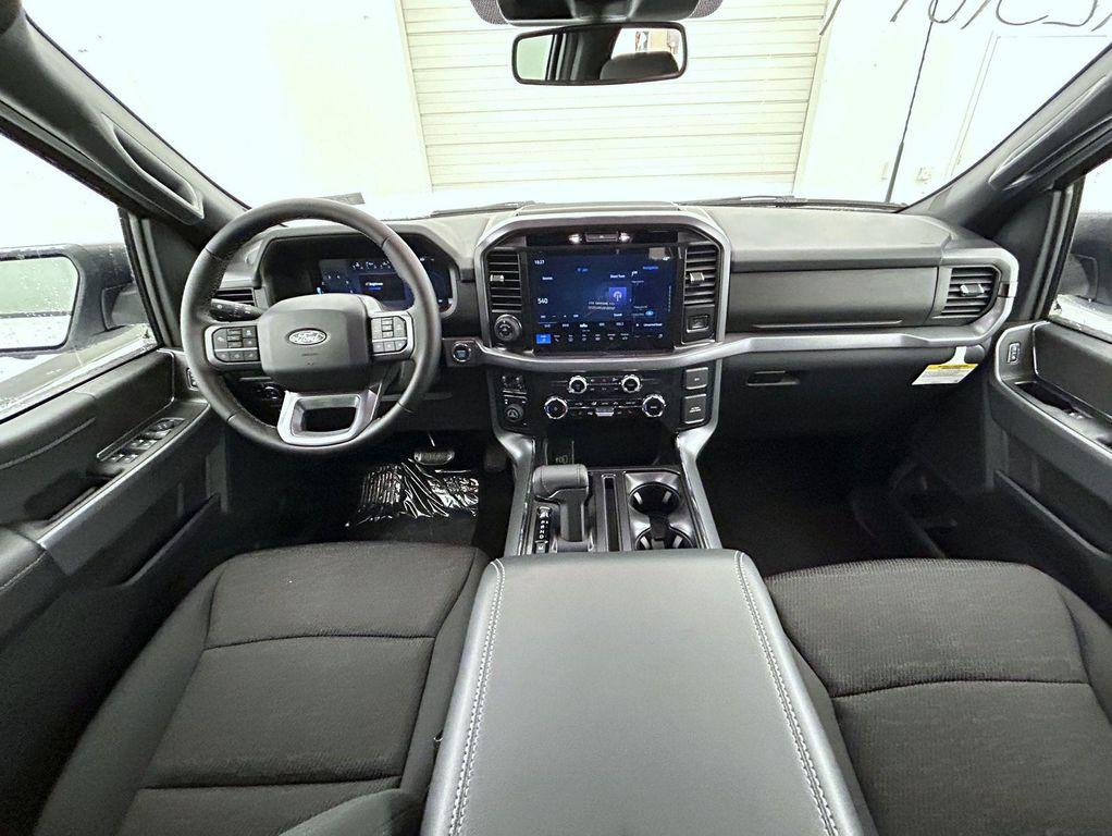 new 2025 Ford F-150 car