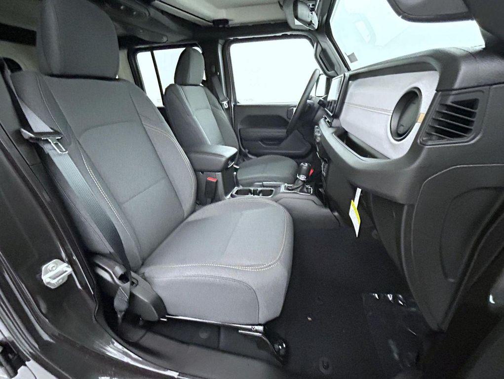 new 2025 Jeep Wrangler car, priced at $37,747