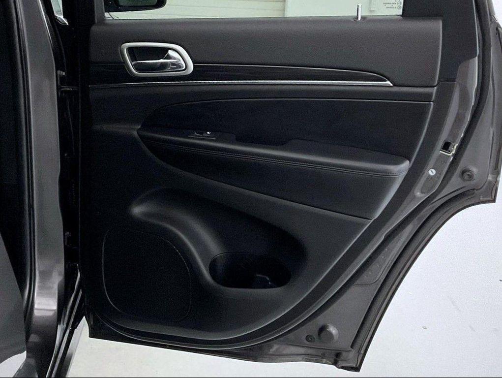 used 2020 Jeep Grand Cherokee car, priced at $25,278