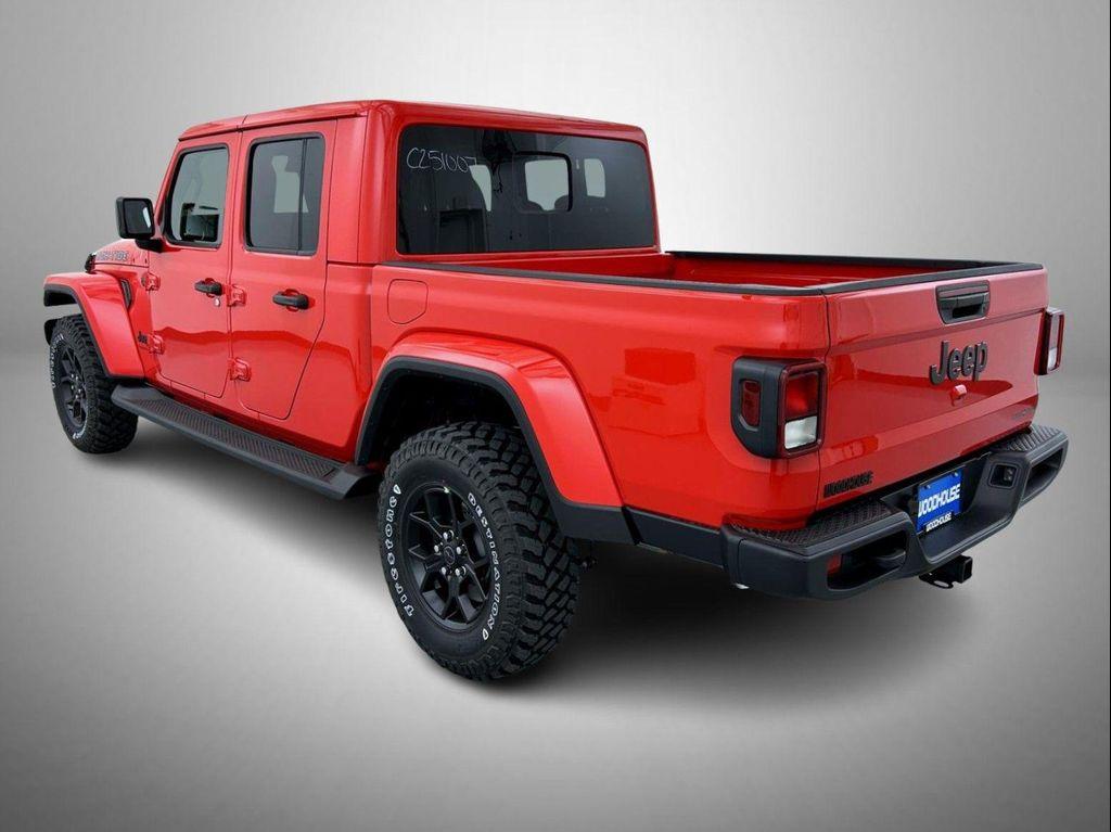 new 2025 Jeep Gladiator car, priced at $40,773