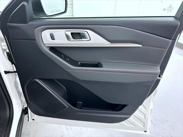 new 2025 Ford Explorer car