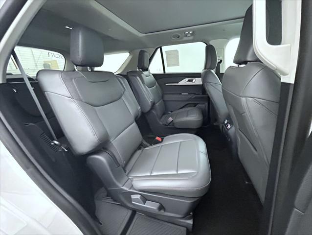 new 2025 Ford Explorer car