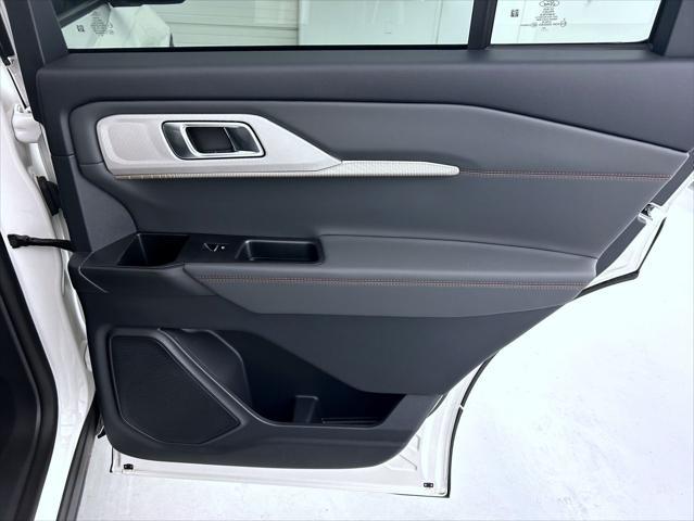 new 2025 Ford Explorer car