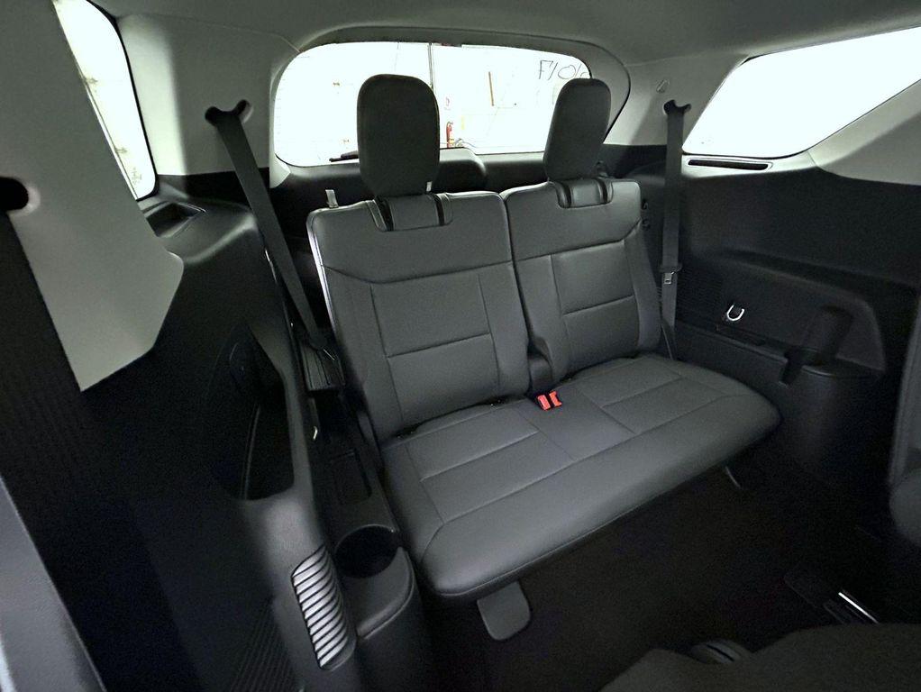 new 2025 Ford Explorer car