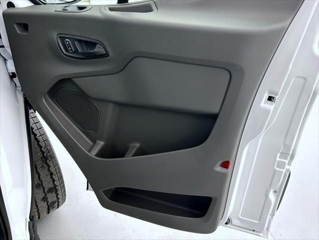 new 2025 Ford Transit-150 car