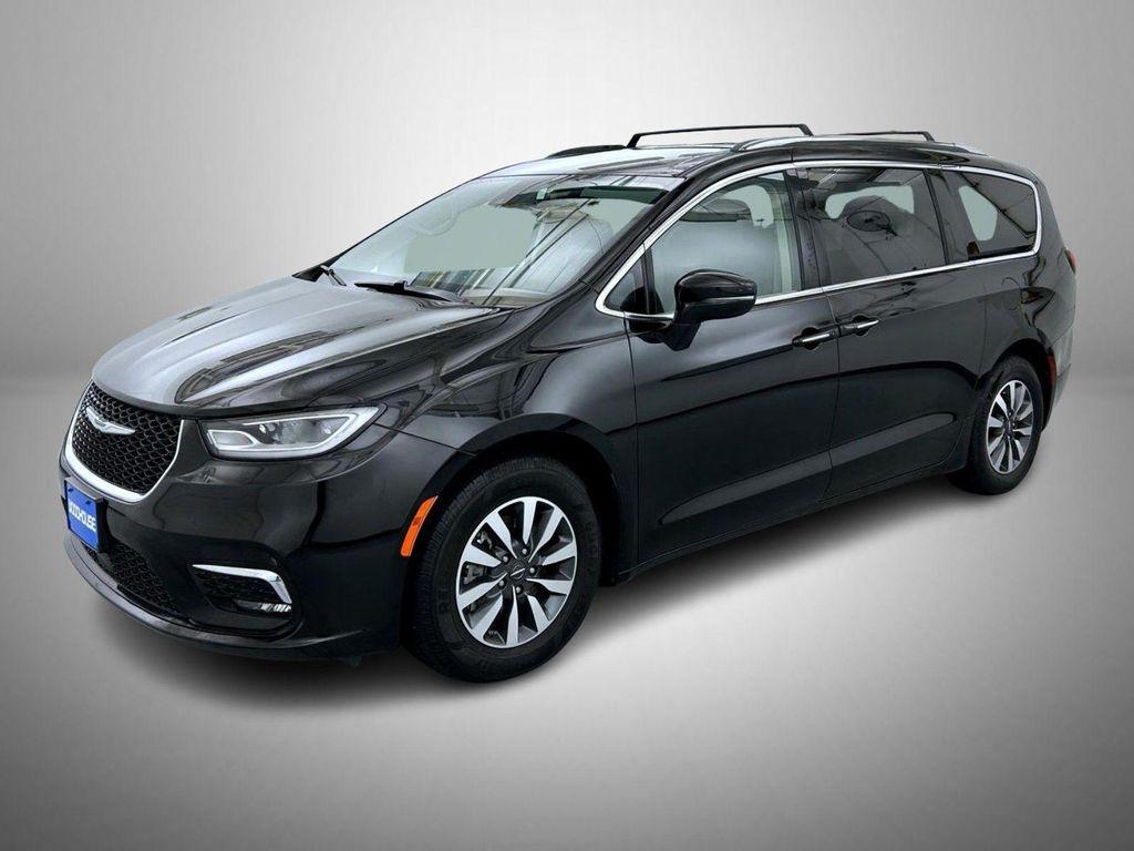 used 2021 Chrysler Pacifica car, priced at $19,662