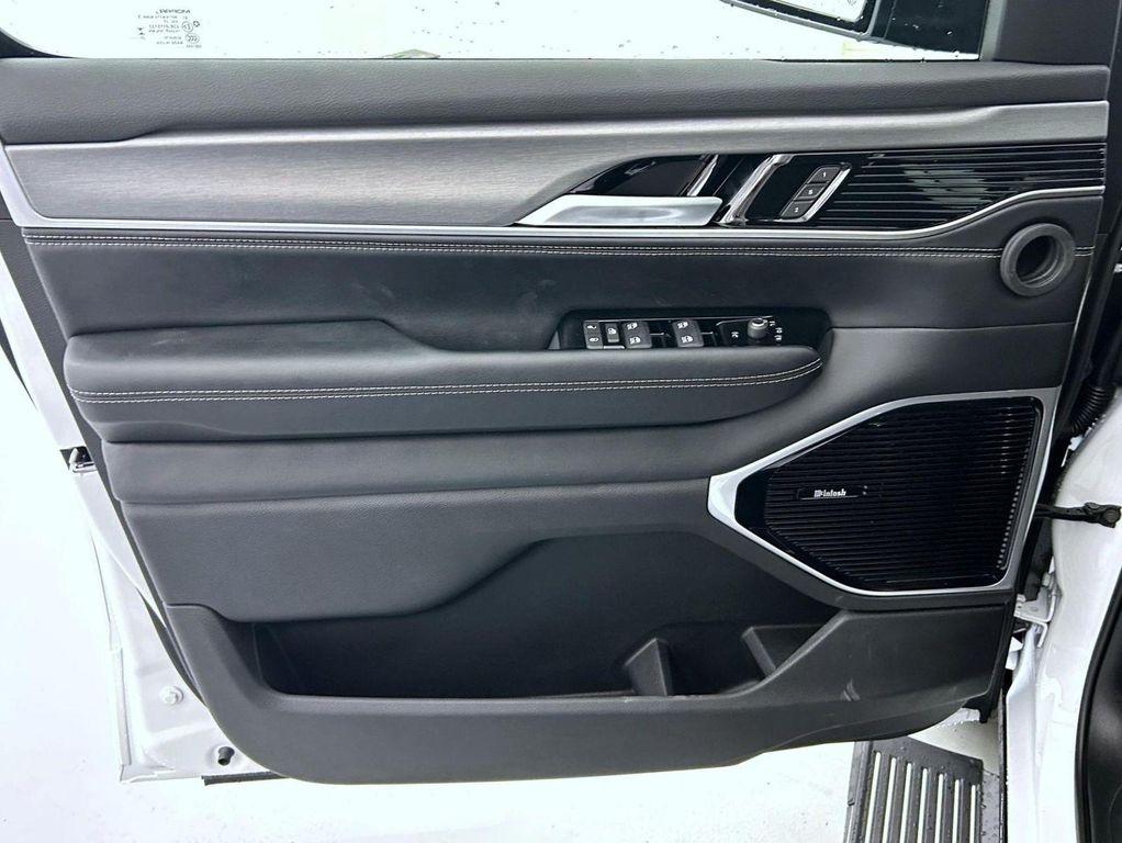 new 2025 Jeep Wagoneer car, priced at $74,547