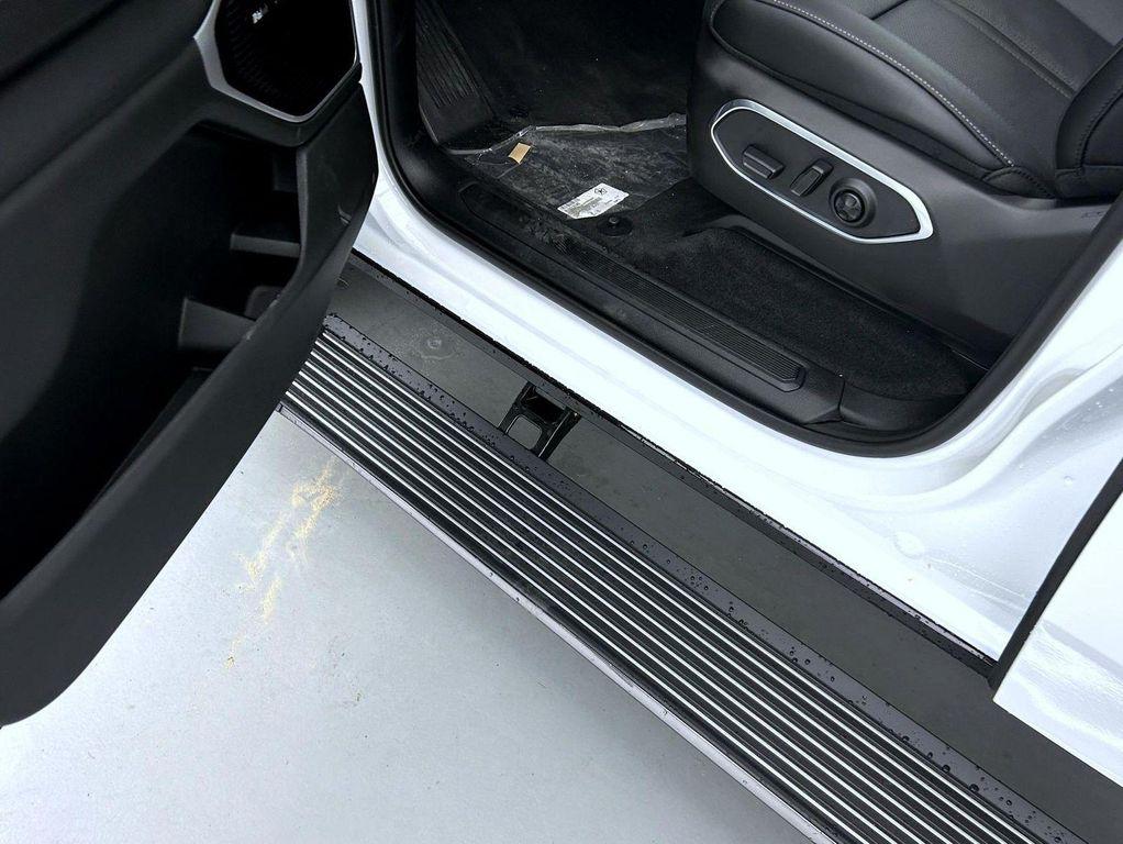 new 2025 Jeep Wagoneer car, priced at $74,547