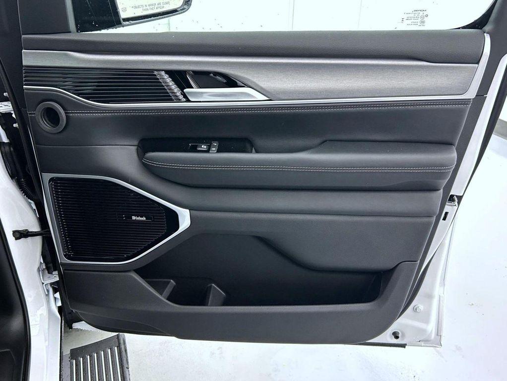 new 2025 Jeep Wagoneer car, priced at $74,547