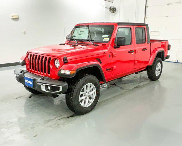 new 2023 Jeep Gladiator car, priced at $51,454