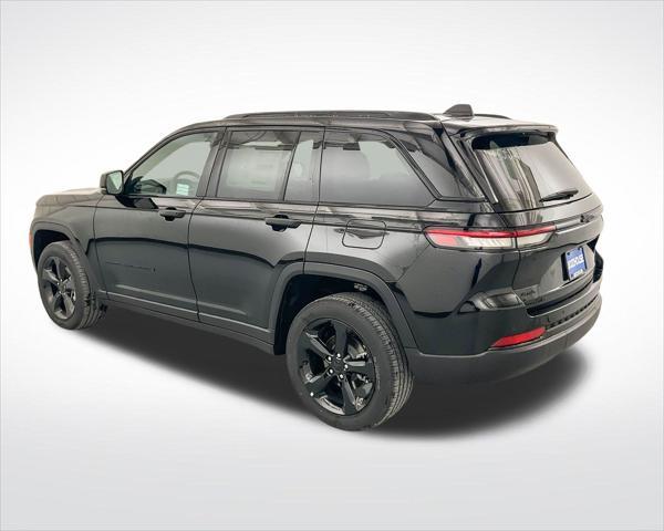 new 2025 Jeep Grand Cherokee car, priced at $43,661