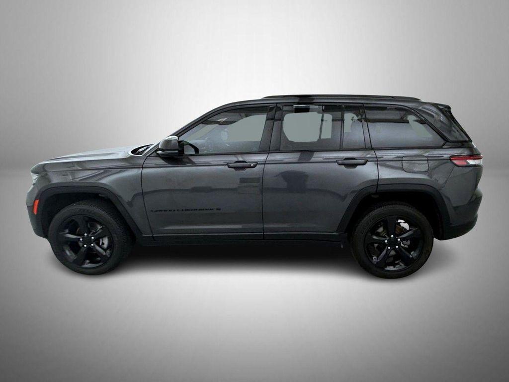 used 2023 Jeep Grand Cherokee car, priced at $34,986