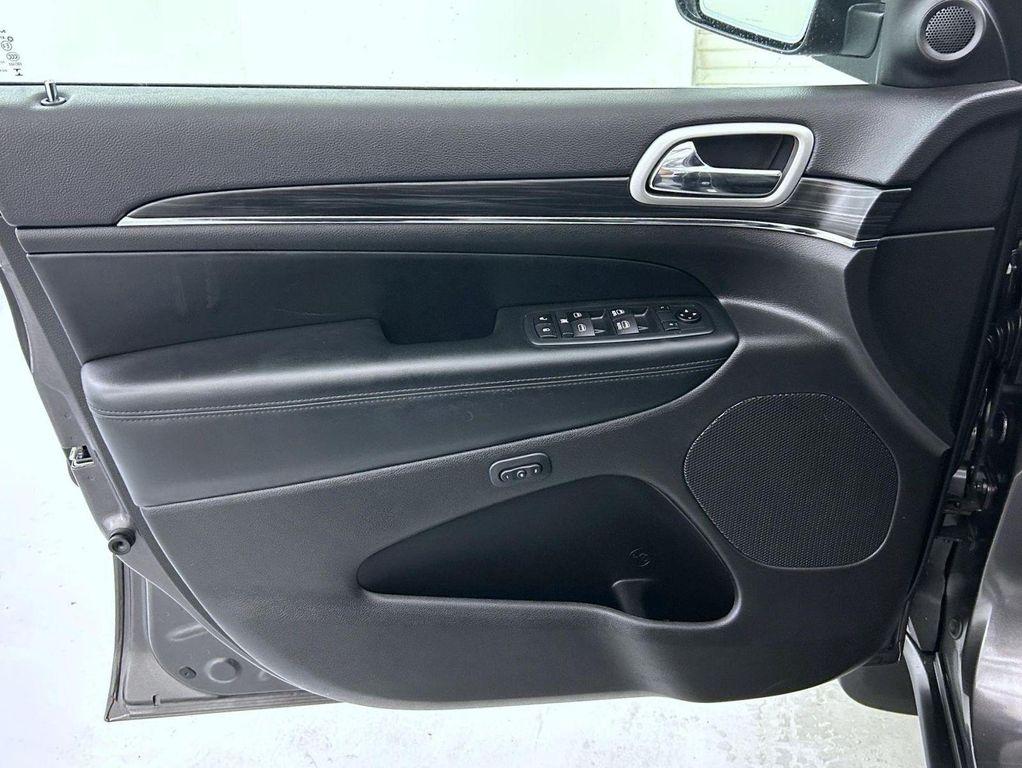 used 2021 Jeep Grand Cherokee car, priced at $26,217