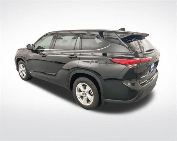 used 2021 Toyota Highlander Hybrid car, priced at $32,009