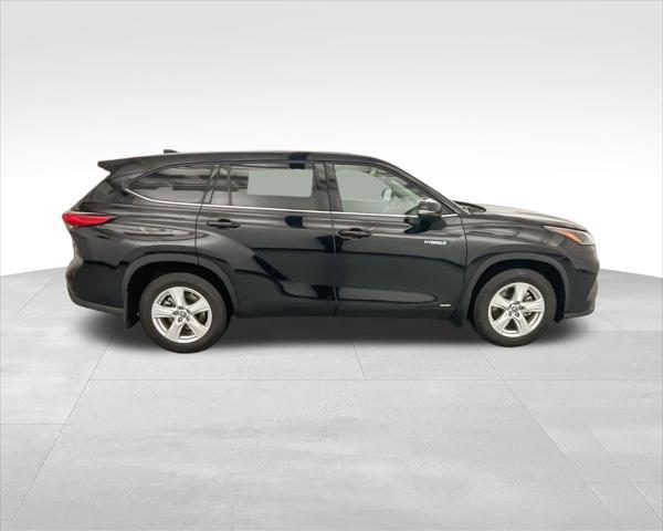 used 2021 Toyota Highlander Hybrid car, priced at $29,962