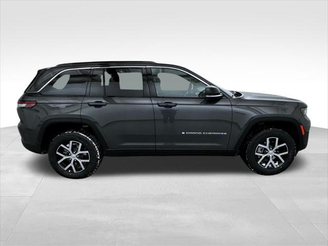 new 2025 Jeep Grand Cherokee car, priced at $41,974