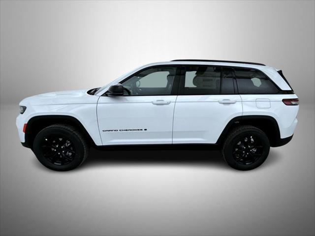 new 2025 Jeep Grand Cherokee car, priced at $43,885