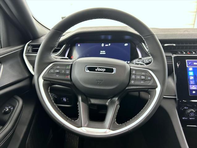 new 2025 Jeep Grand Cherokee car, priced at $43,885
