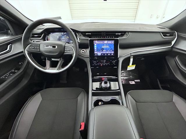 new 2025 Jeep Grand Cherokee car, priced at $43,885