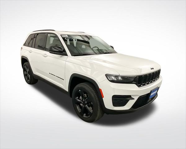 new 2025 Jeep Grand Cherokee car, priced at $43,125