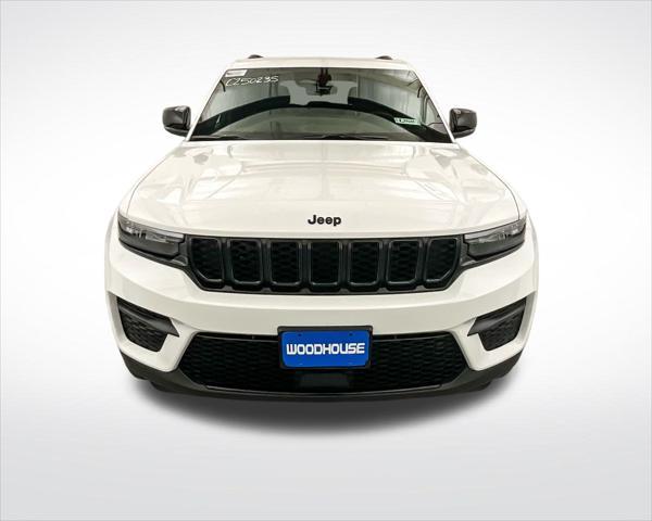 new 2025 Jeep Grand Cherokee car, priced at $43,125