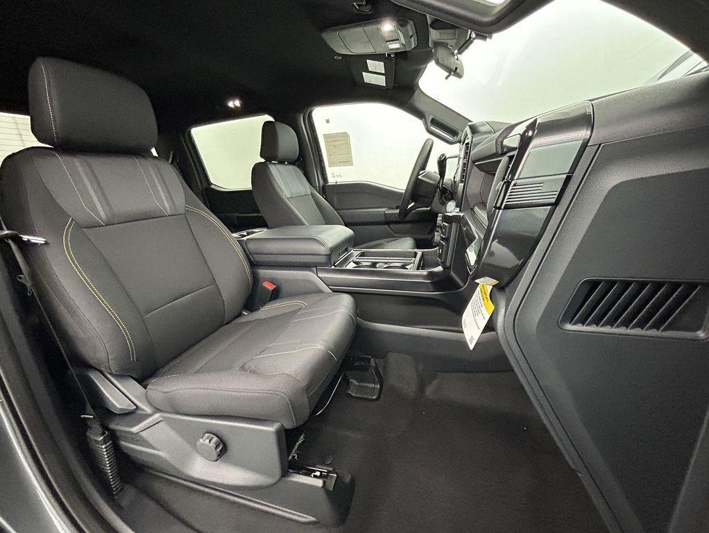 new 2025 Ford F-150 car