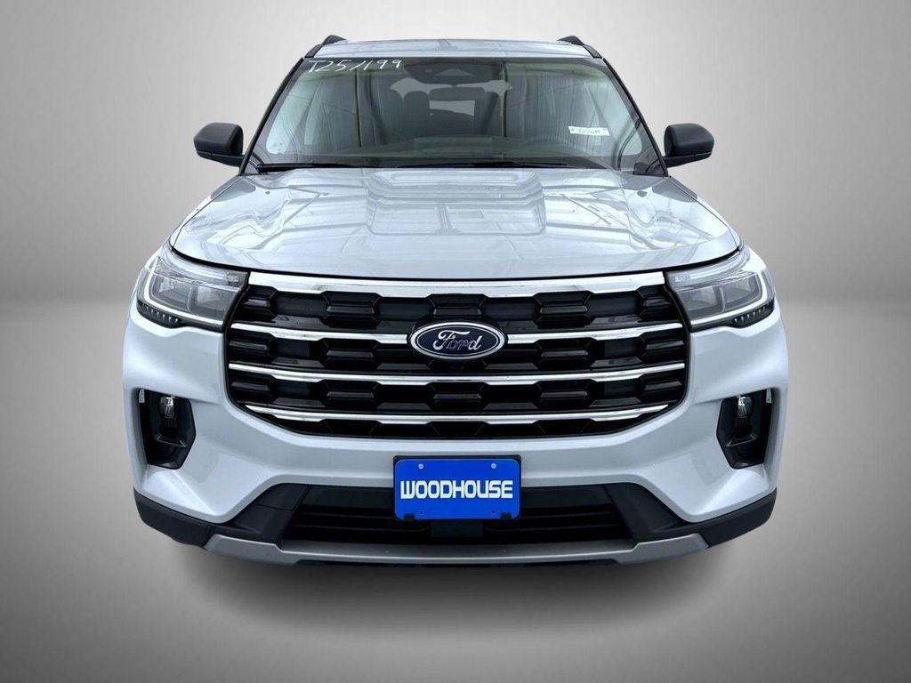 new 2025 Ford Explorer car