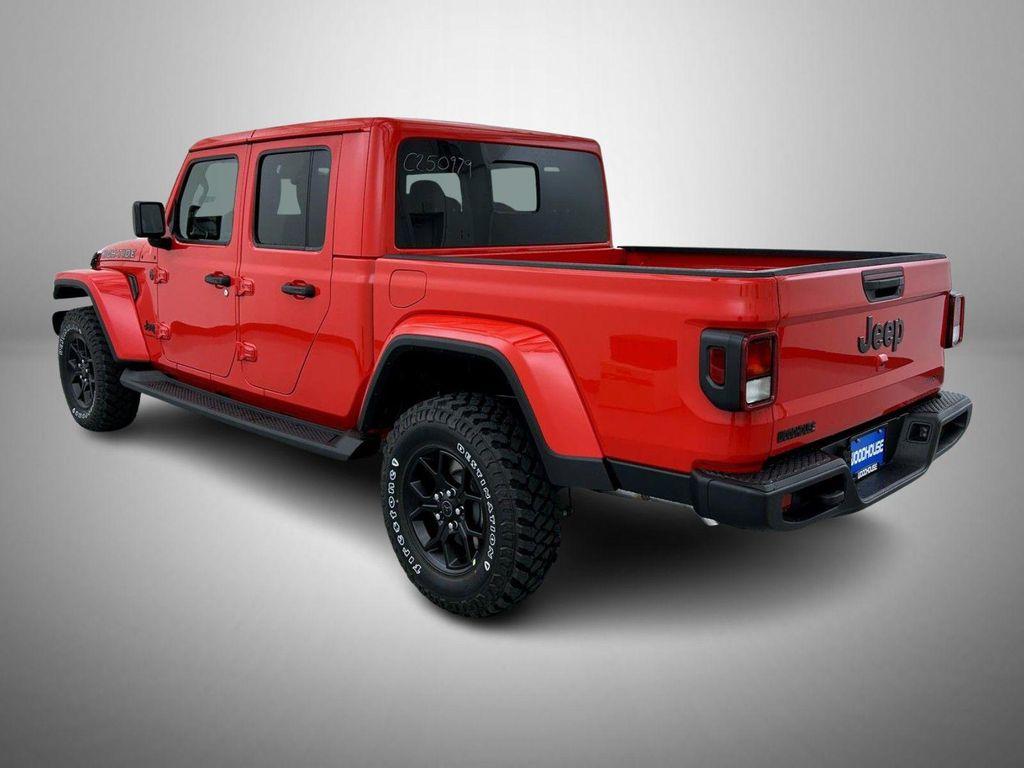 new 2025 Jeep Gladiator car, priced at $40,646