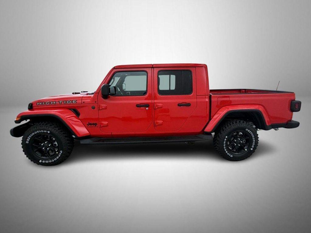 new 2025 Jeep Gladiator car, priced at $40,646