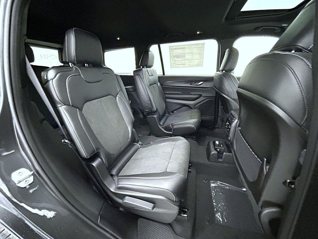 new 2025 Jeep Grand Cherokee L car, priced at $41,738